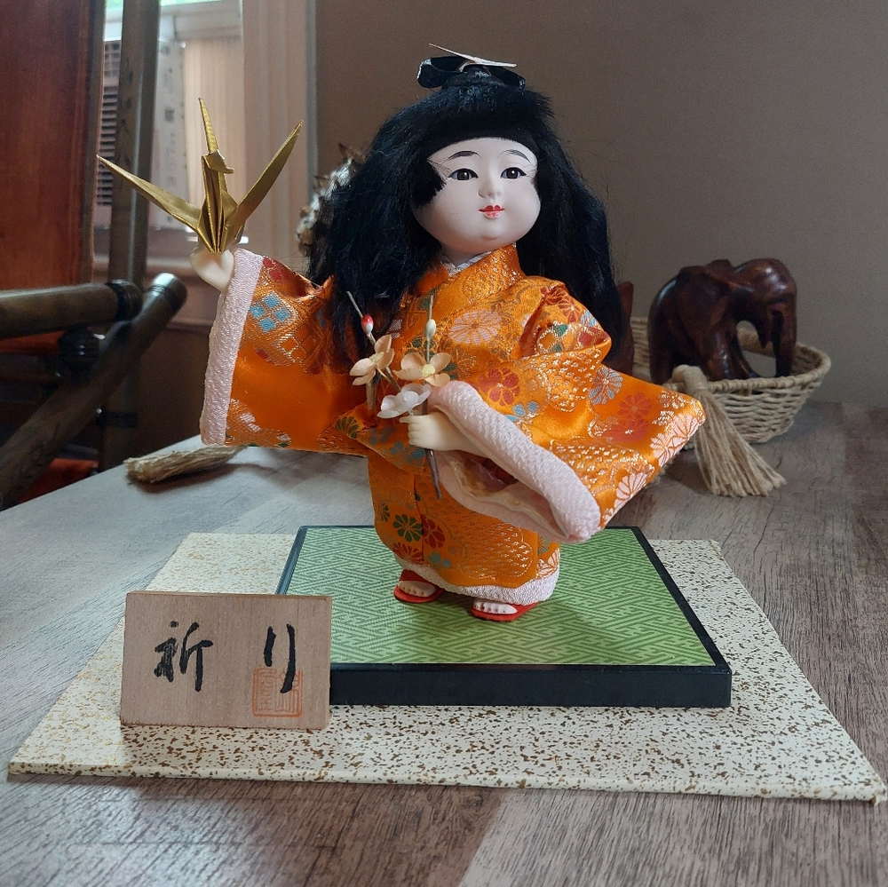 Vintage Japan Geisha Kabuki Doll White Porcelain Plastic Silk Kimono 9" Tall